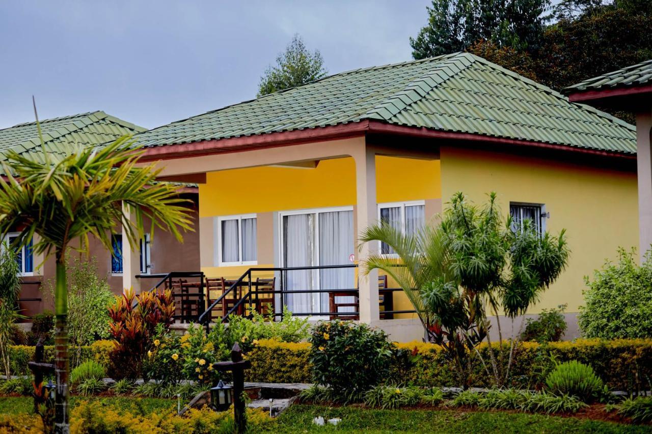 Andasibe Lemurs Lodge Esterno foto