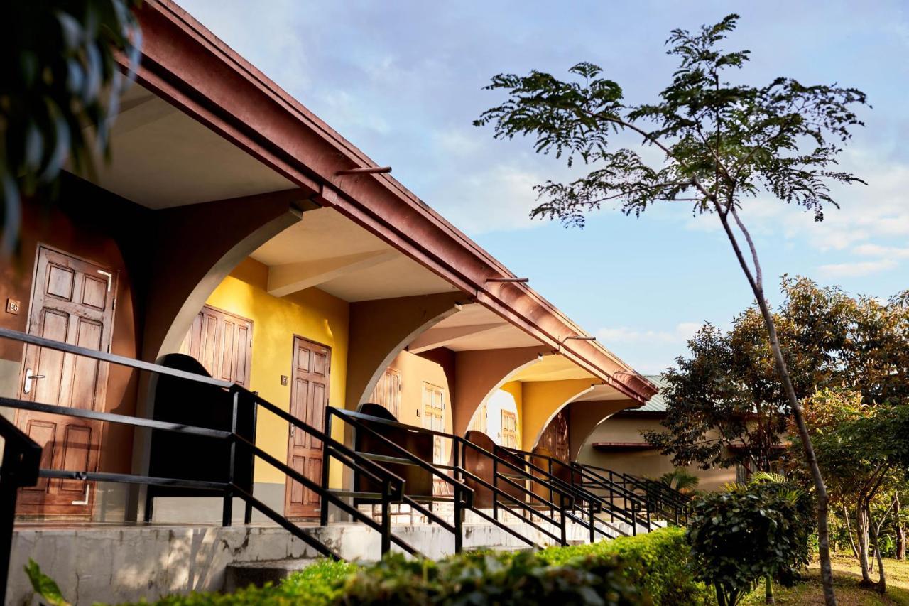 Andasibe Lemurs Lodge Esterno foto