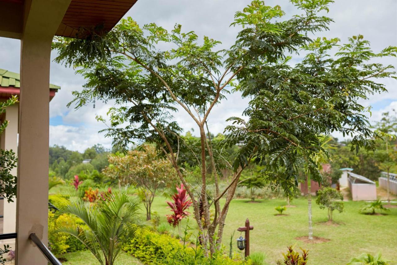 Andasibe Lemurs Lodge Esterno foto